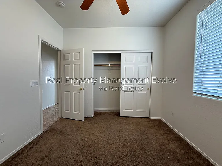4417 W Saint Kateri Dr — Photo 23