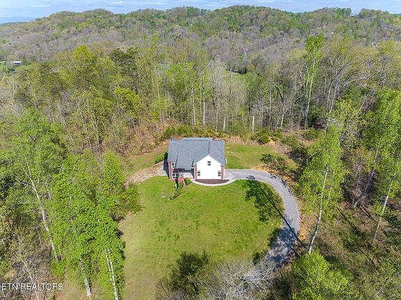2nd image of 517 E Brushy Valley Dr