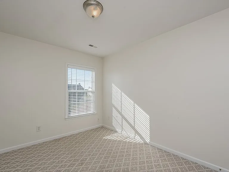 5010 Stowe Derby Dr — Photo 12
