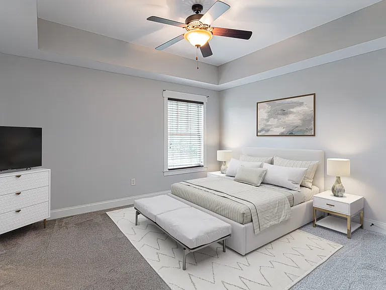 2 Monticello Village Dr #302 — Photo 2