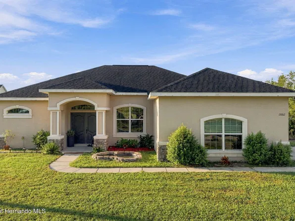 13262 Crowell Rd, Brooksville, FL 34613