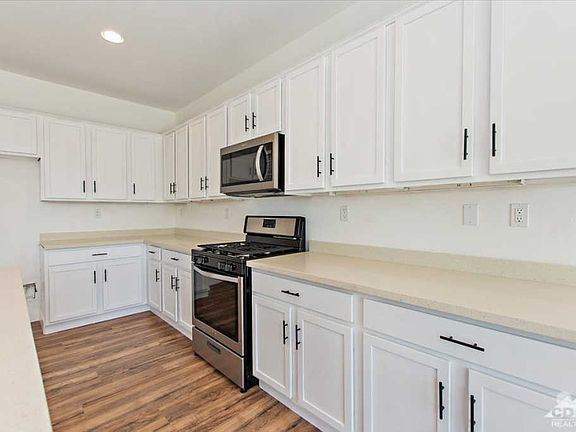 3rd image of 83763 Avenida Verano