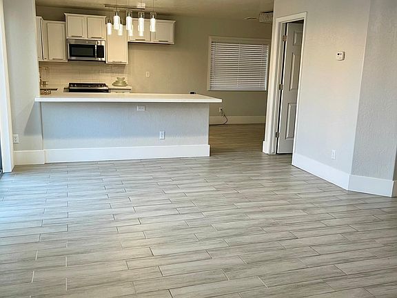 3rd image of 9078 Mackanos Ave