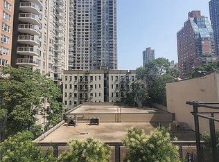 308 E 73rd St APT 4C, New York, NY 10021