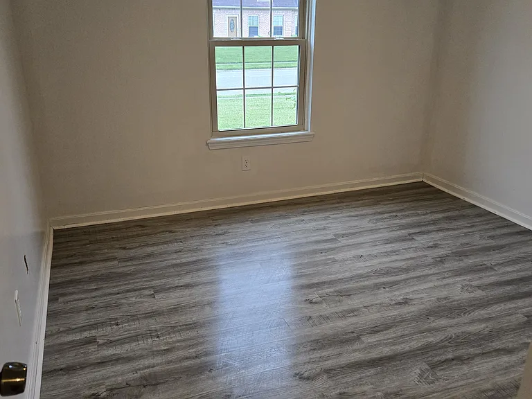 4105 Lakeside Dr — Photo 14