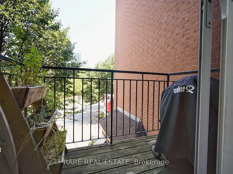 50 Joe Shuster Way #220 — Photo 17