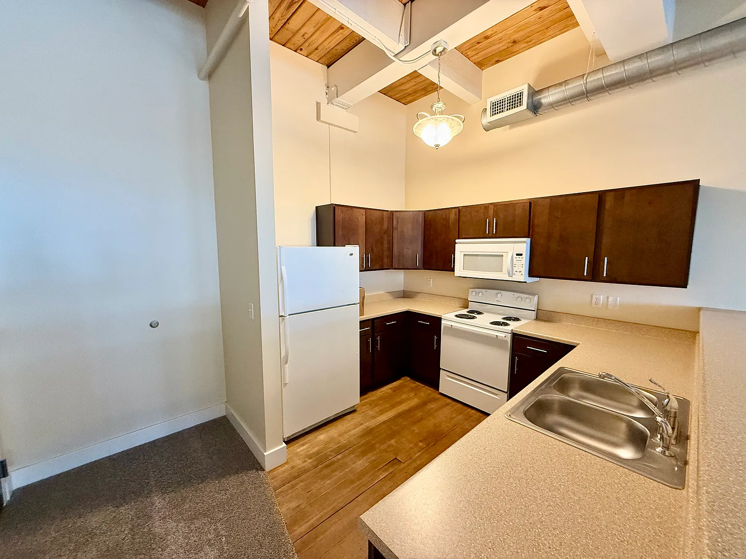 Phillips Lofts - 300 — Photo 3