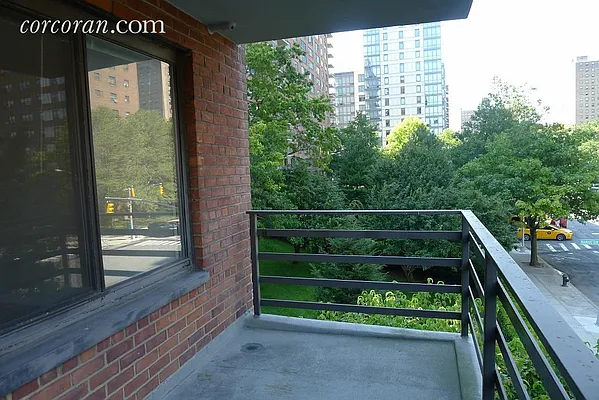 Rented by Corcoran | media 18