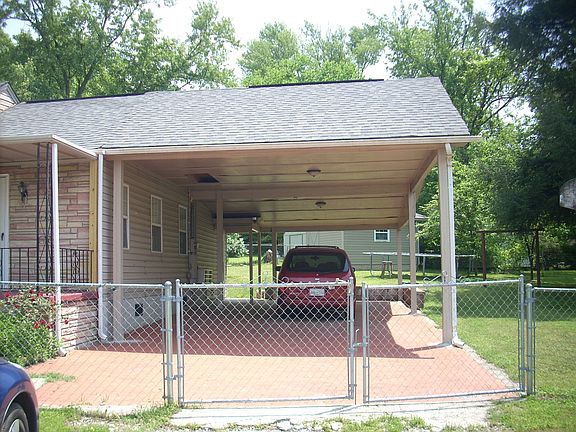 3-car Carport