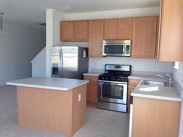 1st image of 142 Justin Dr