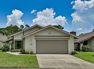 122 Meadowbrook Cir, Daytona Beach, FL 32114