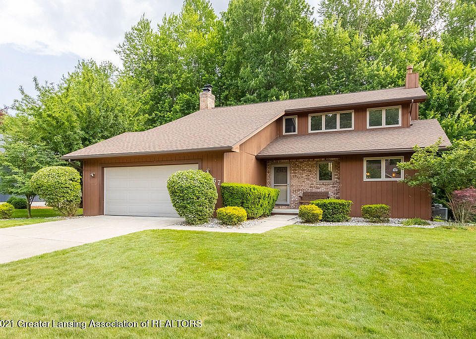 1st image of 5667 Woodstock Dr