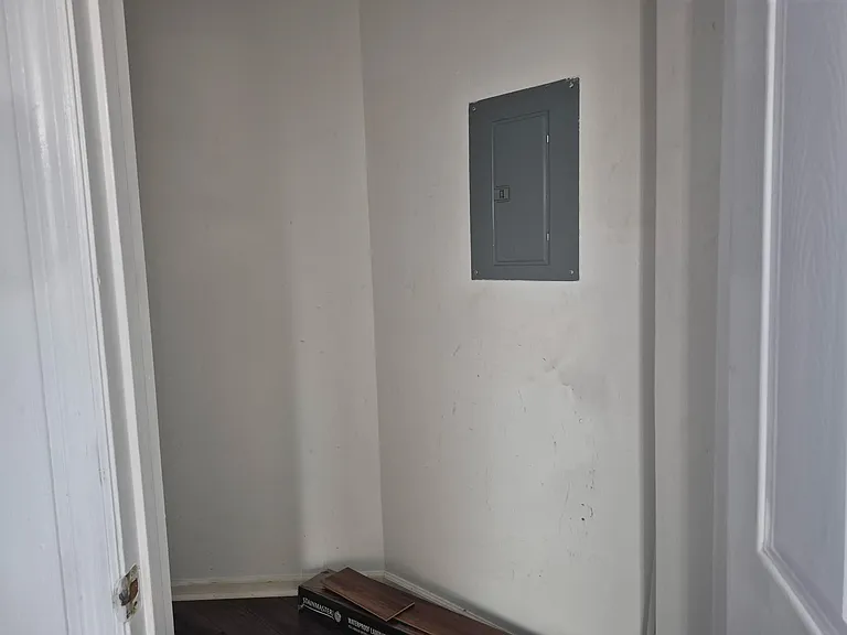1004 Brookhollow Dr #2 — Photo 7