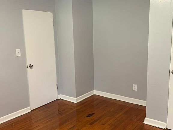 3rd image of 68 Elmwood Ave APT M