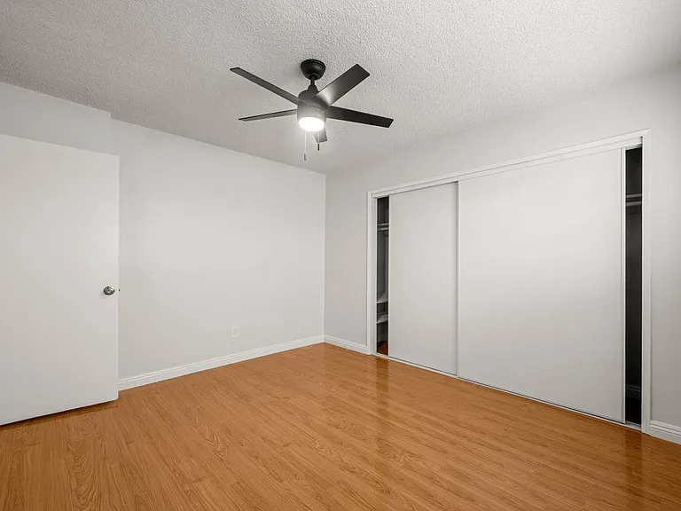 607 N Flores St #2 — Photo 19