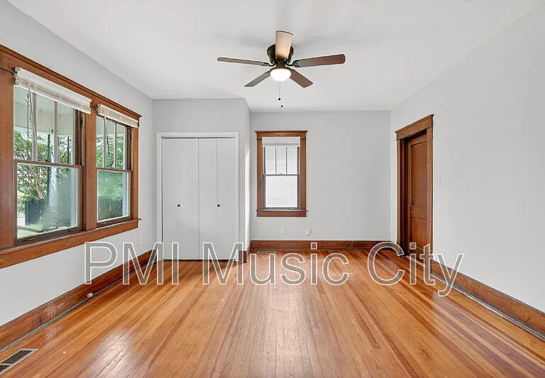 1609 Shelby Ave — Photo 22