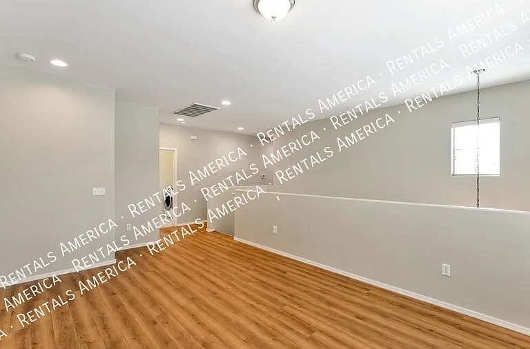 56 W Camino Fuste — Photo 17