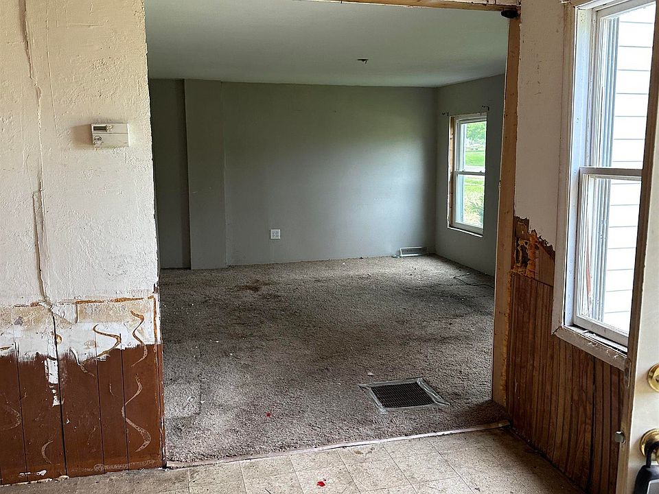 405 N 4th St, Neponset, IL 61345 Zillow