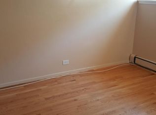 2040 W Hood Ave APT 4, Chicago, IL 60659