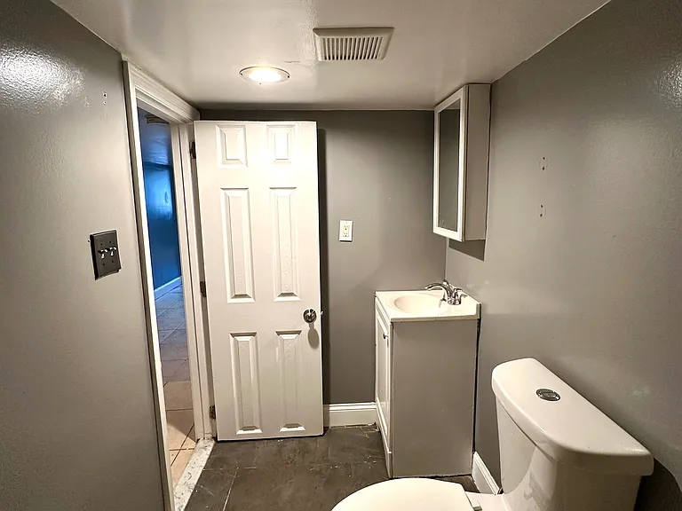 625 N Linwood Ave — Photo 10