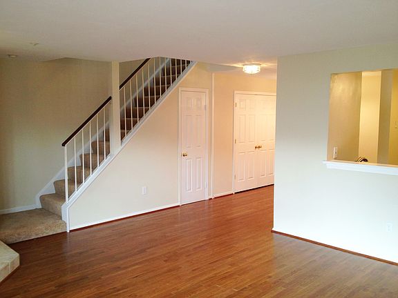 3rd image of 31 Highstream Ct #1028
