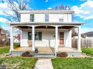 212 Chestnut St, Mount Holly Springs, PA 17065
