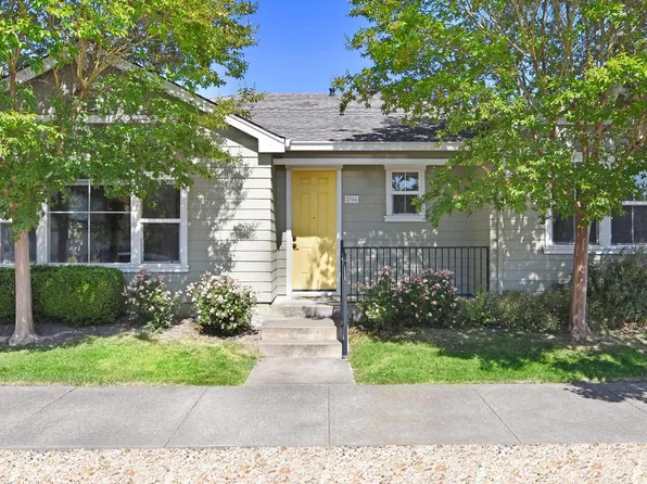 2766 Cumberland Street, Santa Rosa, CA 95407