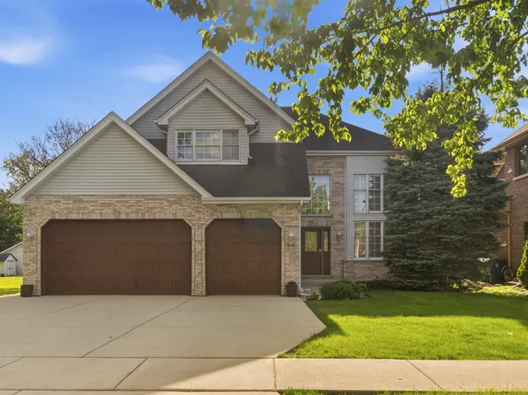 546 N 4th Ave, Addison, IL 60101