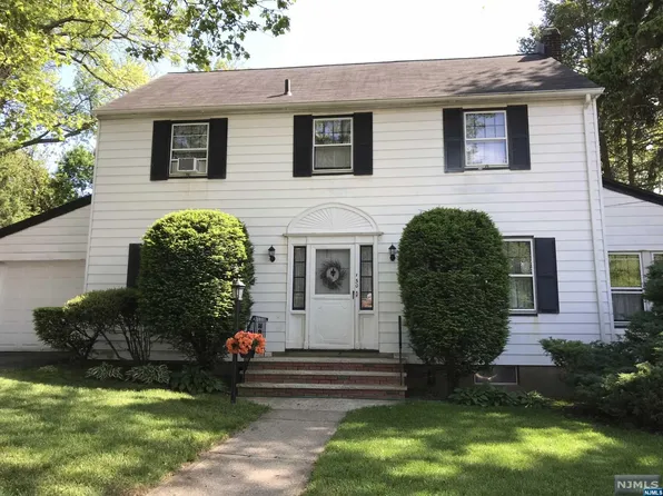 150 South St, Bogota, NJ 07603