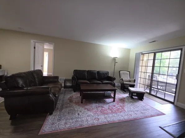(undisclosed Address), Helmetta, NJ 08828