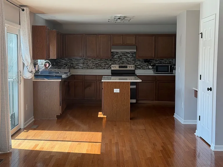 850 Saybrook Falls Dr — Photo 7