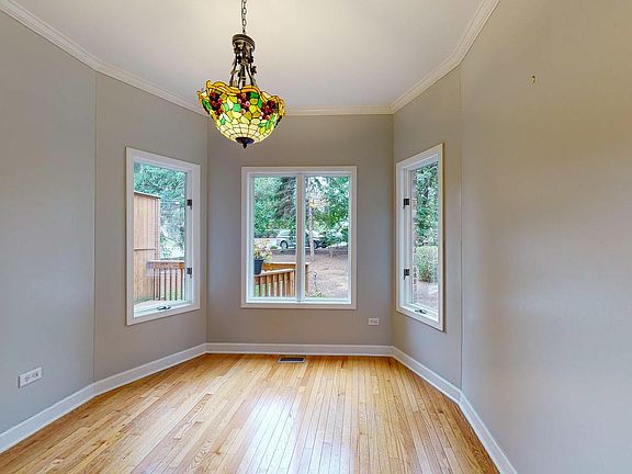5th image of 405 Ashbury Dr