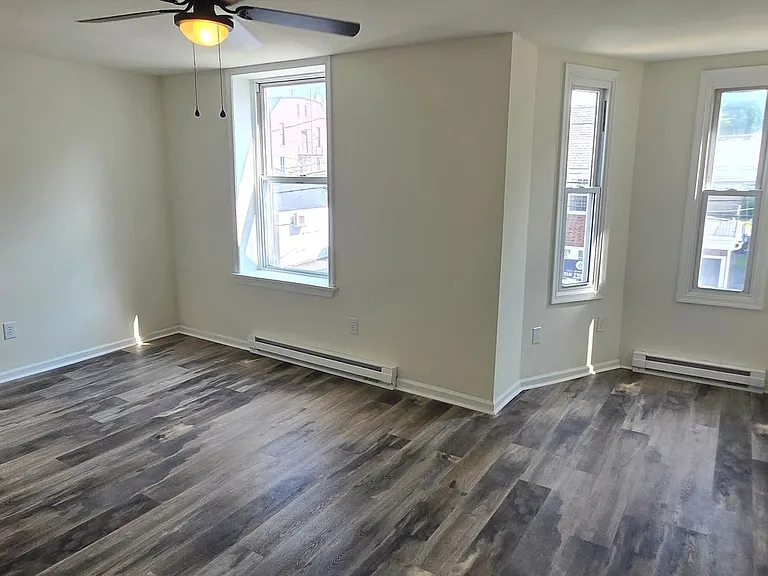 20-22 Saint John St — Photo 15