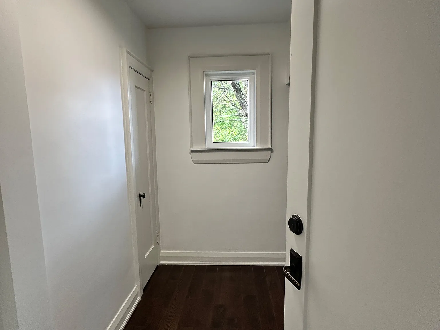 2 bed, $3,400 — Photo 2