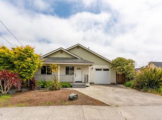 107 Ness Ave, Fort Bragg, CA 95437