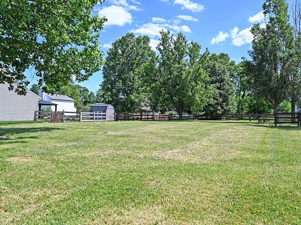 1st image of 1559 Clearbrook Ln