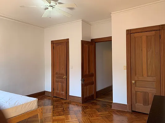 Rented by Oxford Property Group | media 60