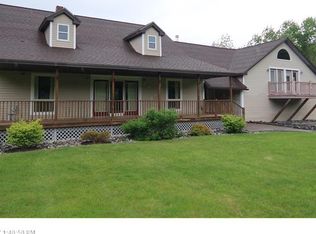 16 Friendship Dr, Manchester, ME 04351