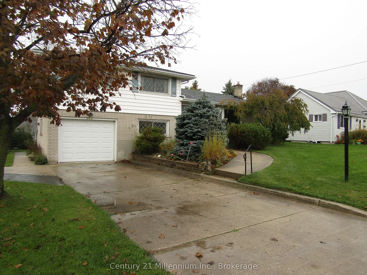 3 bed, $2,400 — Photo 1