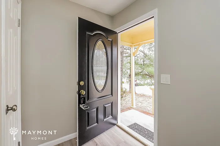 3 bed, 2.0 bath, 1422 sqft, $1,695 — Photo 4