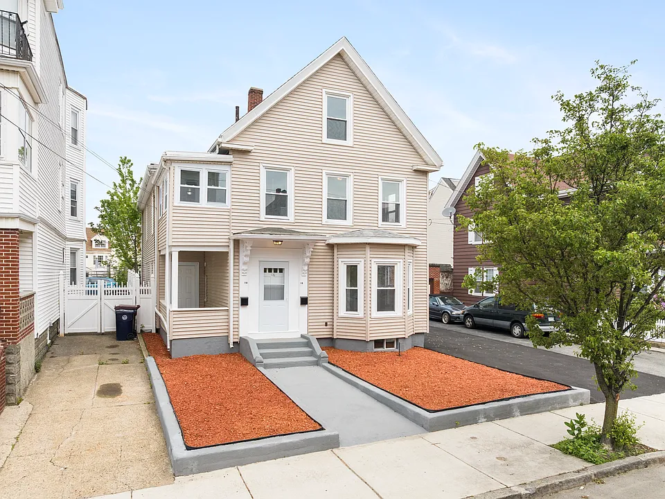 16 Oakes St #2
