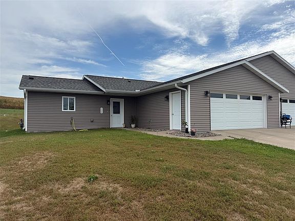 2nd image of 736 Truman Way