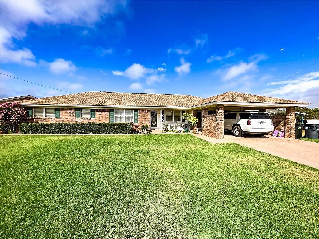833 Smith St, Aspermont, TX 79502 Zillow