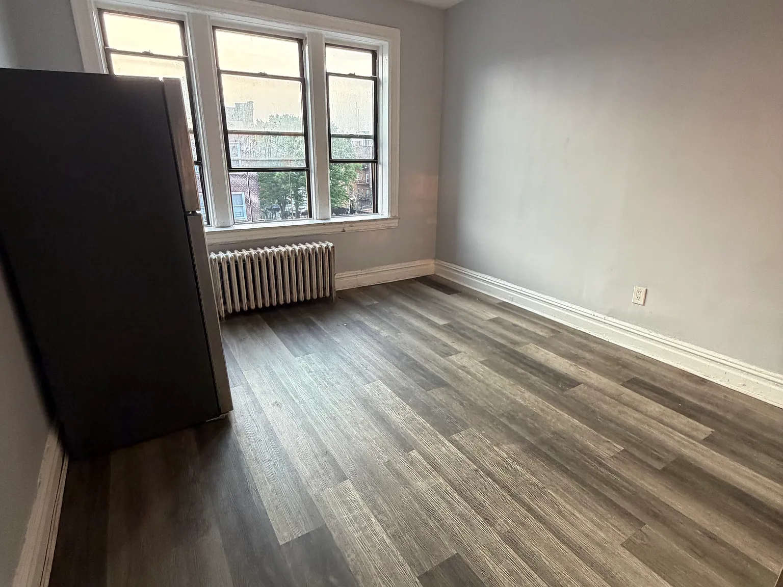 2 bed, 750 sqft, $1,995 — Photo 2