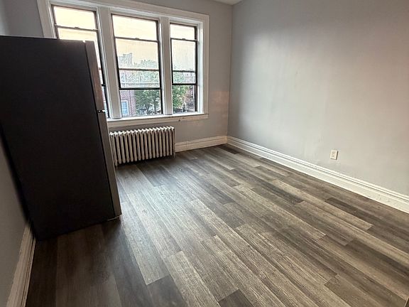 2nd image of 122 Corbin Ave #404D