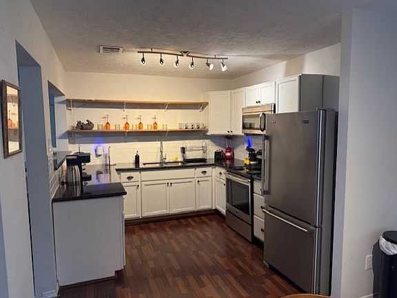 5th image of 4907 Culmore Dr