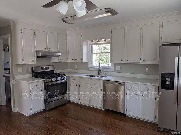 143 Brannigan Pl — Photo 4