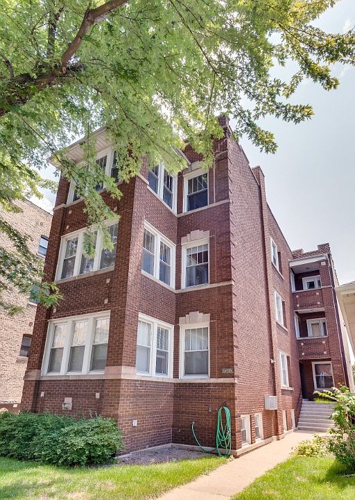 1st image of 2215 W Foster Ave #Gdn