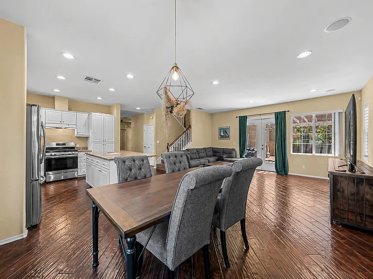 1732 Wolf Canyon Loop — Photo 10