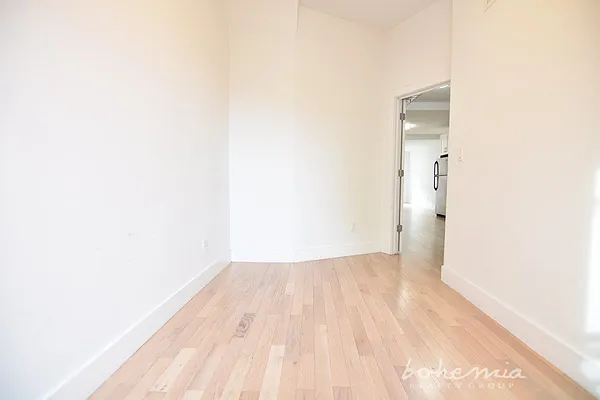 Rented by Bohemia Realty Group | media 8